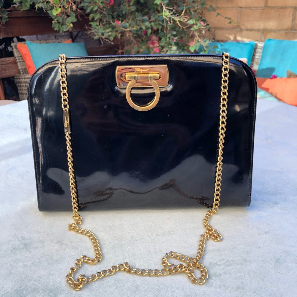 Salvatore Ferragamo Black Patent Leather Enamel Gancini Chain Strap Shoulder Bag
